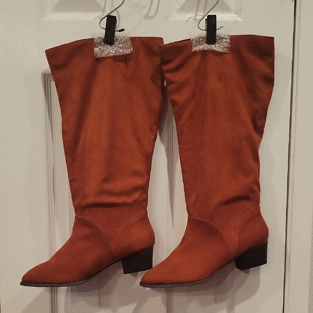 Women's Rust Knee-High Boots